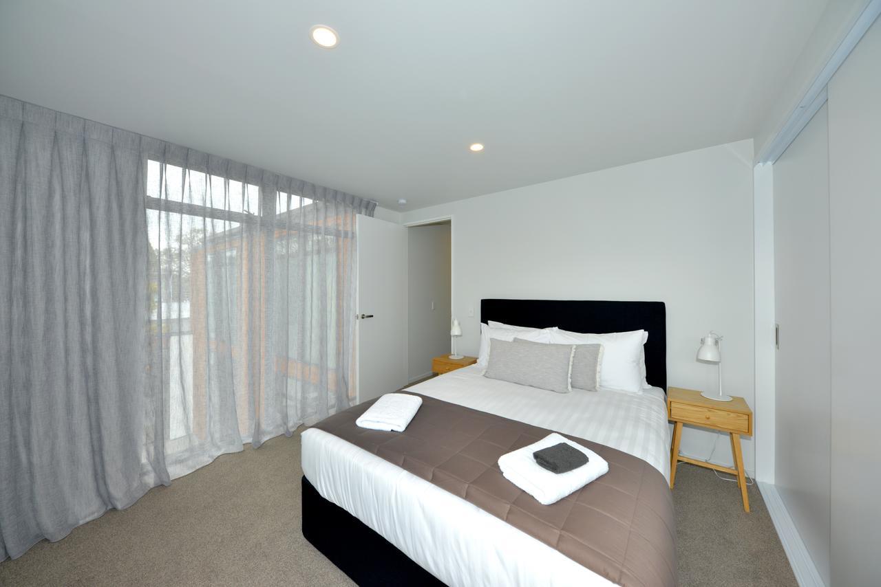 Peterborough Apartments Крайстчерч Екстер'єр фото
