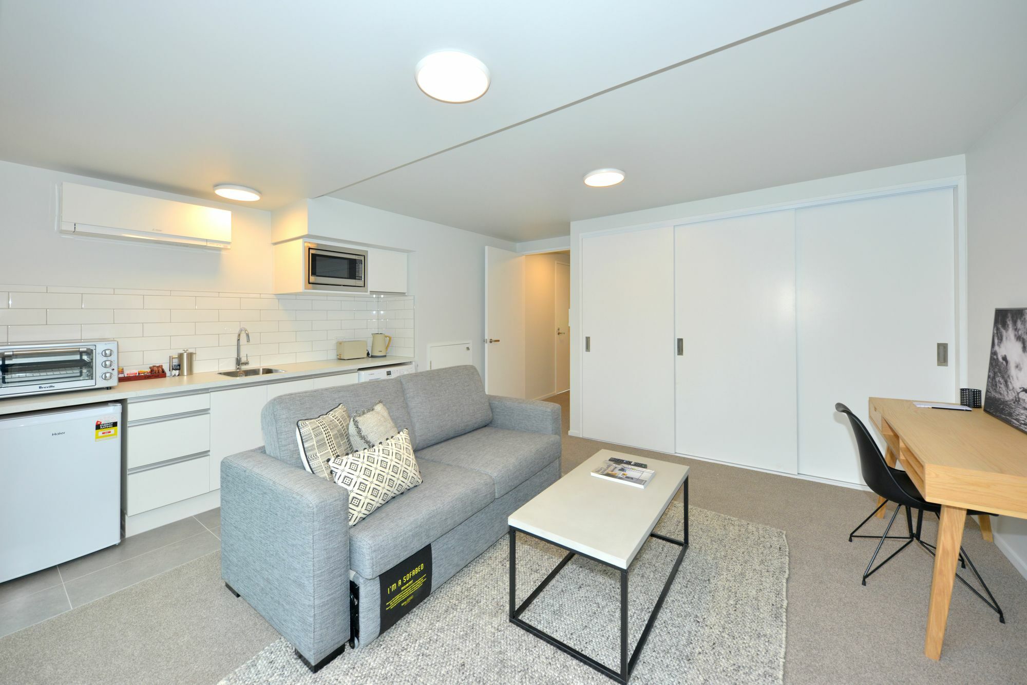 Peterborough Apartments Крайстчерч Екстер'єр фото